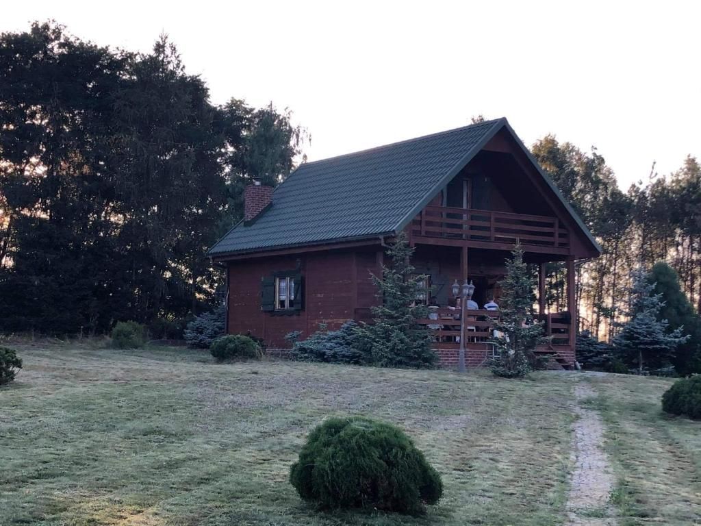 Дома для отпуска Domek na wsi nad jeziorem , prywatny staw Kamieńczyk Dezerta